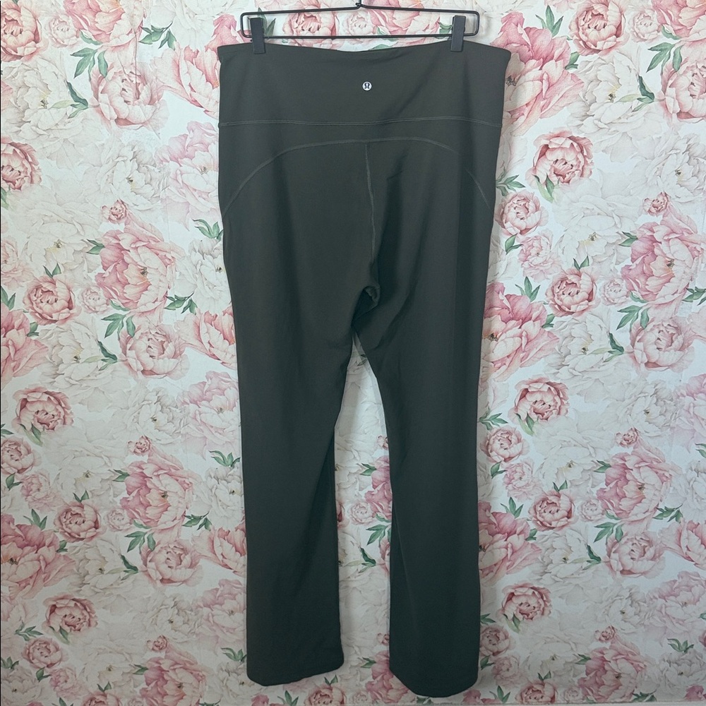 BRAND NEW! Lululemon Dark Olive Super-High-Rise Flared Pants - Picture 4 of 6